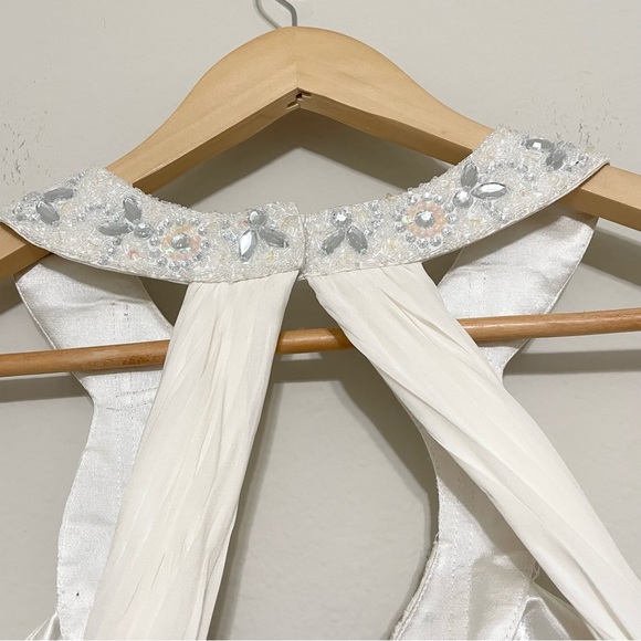 AIDAN MATTOX SILK IVORY BEADED KEYHOLE NECK EVENING GOWN SIZE 6 - Picture 7 of 13